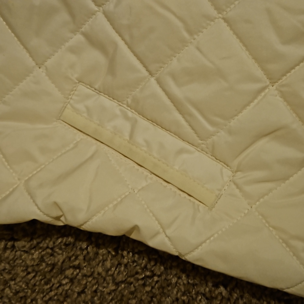 Old Navy puffer vest! - Picture 3 of 10